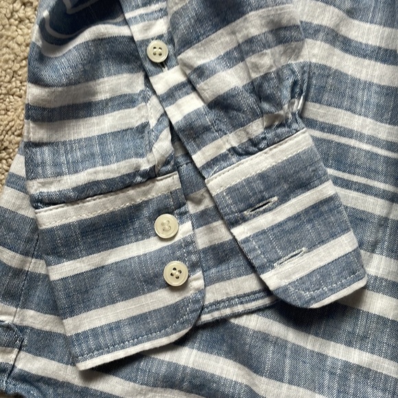 Light button up top - Picture 4 of 5